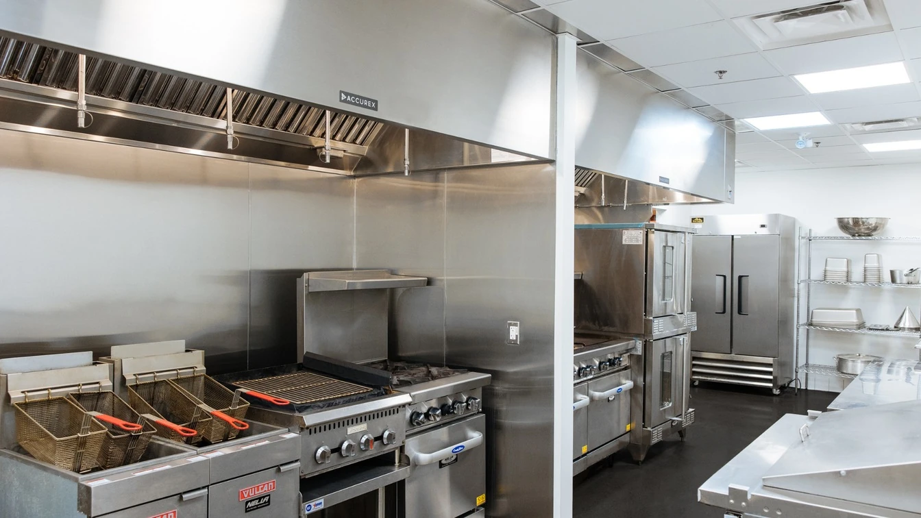 Cocina industrial equipada por SEC
